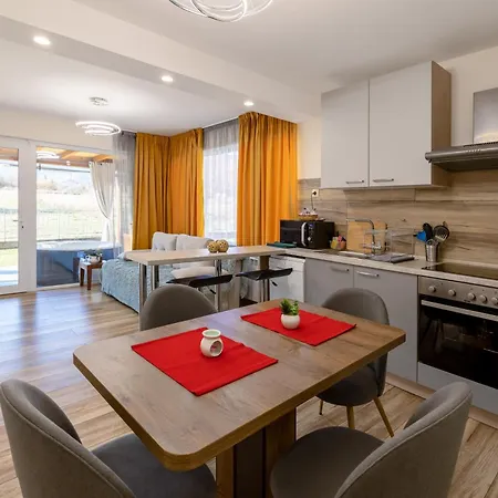 Apartmán Nikol #2 Raduil