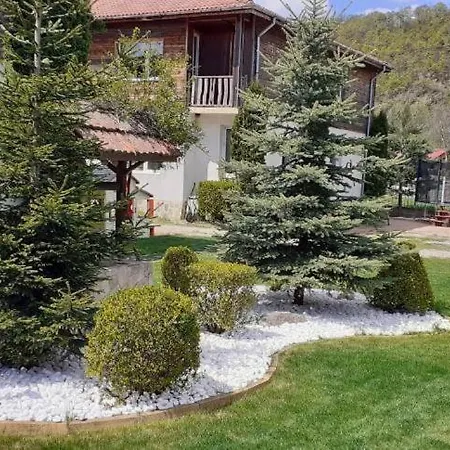 Apartmán Nikol #2 Raduil