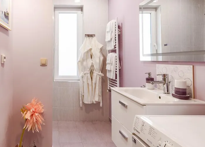 Nikol #2 Lejlighed Raduil